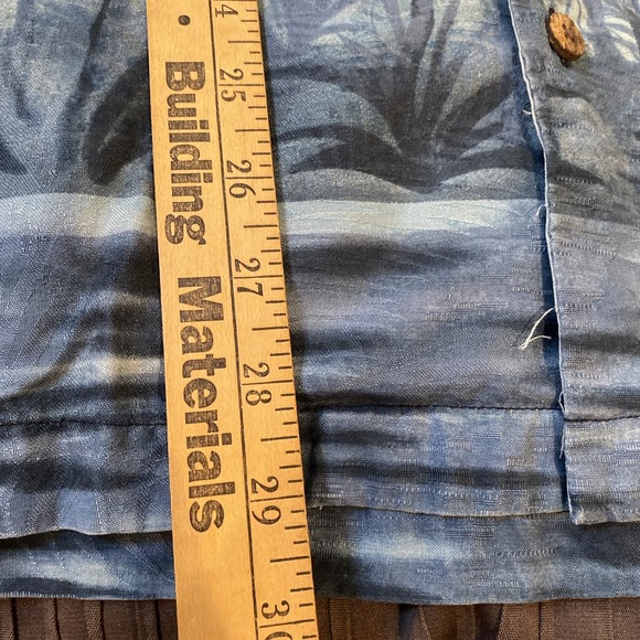 TOMMY BAHAMA Mens 100% Silk Blue Palm Hawaiian Camp‎ Button Up Shirt Size XL - Picture 8 of 8
